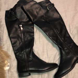 Knee High Flat Black Boot